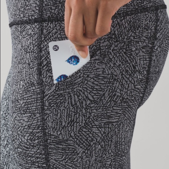 Lululemon Pace Rival Crop 22” - Picture 2 of 9